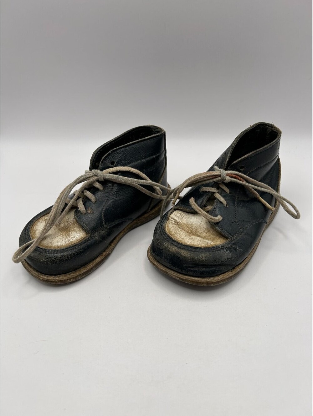 Savage Pussyfoots vintage baby leather boots US 3 Black 1950s/1960s